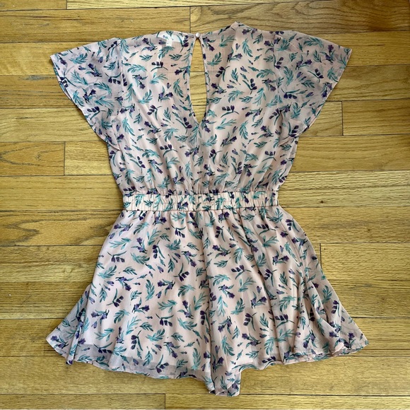 Row A Pink Floral Romper - Picture 5 of 6